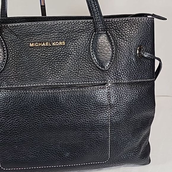 Michael Kors Mae East West Drawstring Leather Tote BFPM-06-288 EUC - Picture 4 of 15